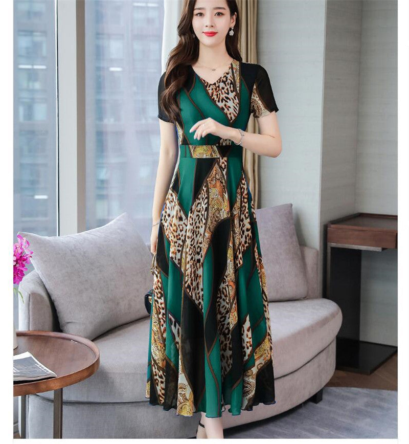 Elegance Bloom Mother’s Dress