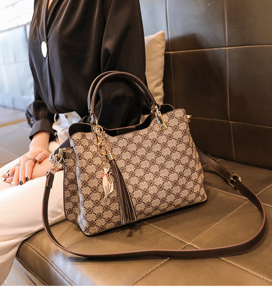 Spacious Elegance Mother’s Messenger Bag