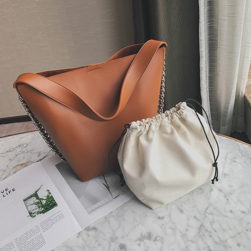 Elegance Ease Shoulder Bag