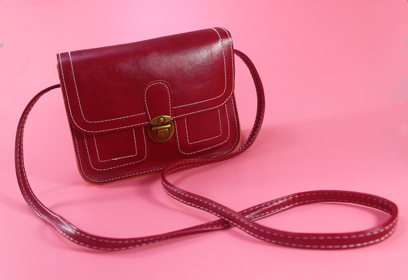 Retro Chic Buckle Shoulder Bag