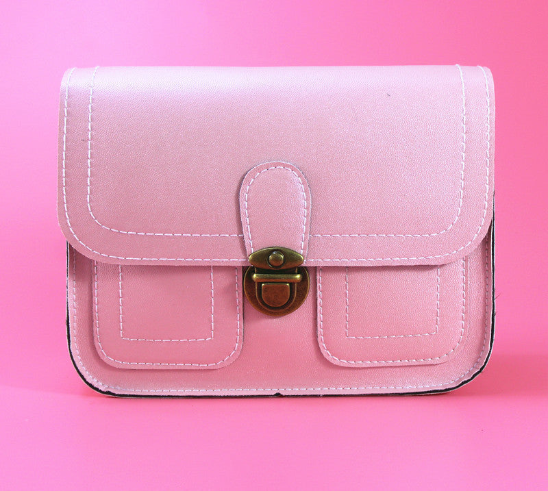 Retro Chic Buckle Shoulder Bag