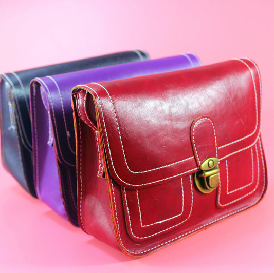 Retro Chic Buckle Shoulder Bag