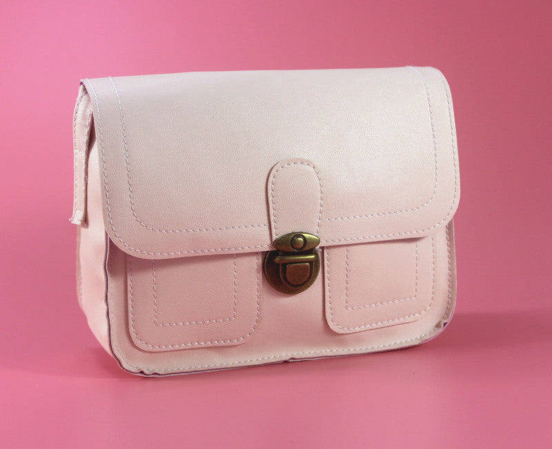 Retro Chic Buckle Shoulder Bag