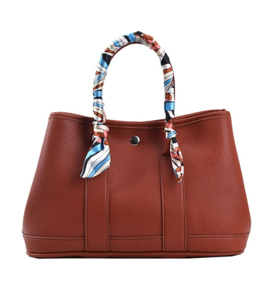 Flora Charm Women's Shoulder Handbag