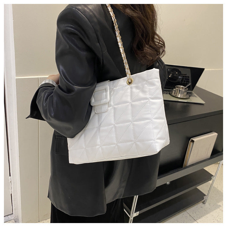 Fashion Forward Rhombus Chain Shoulder Bag
