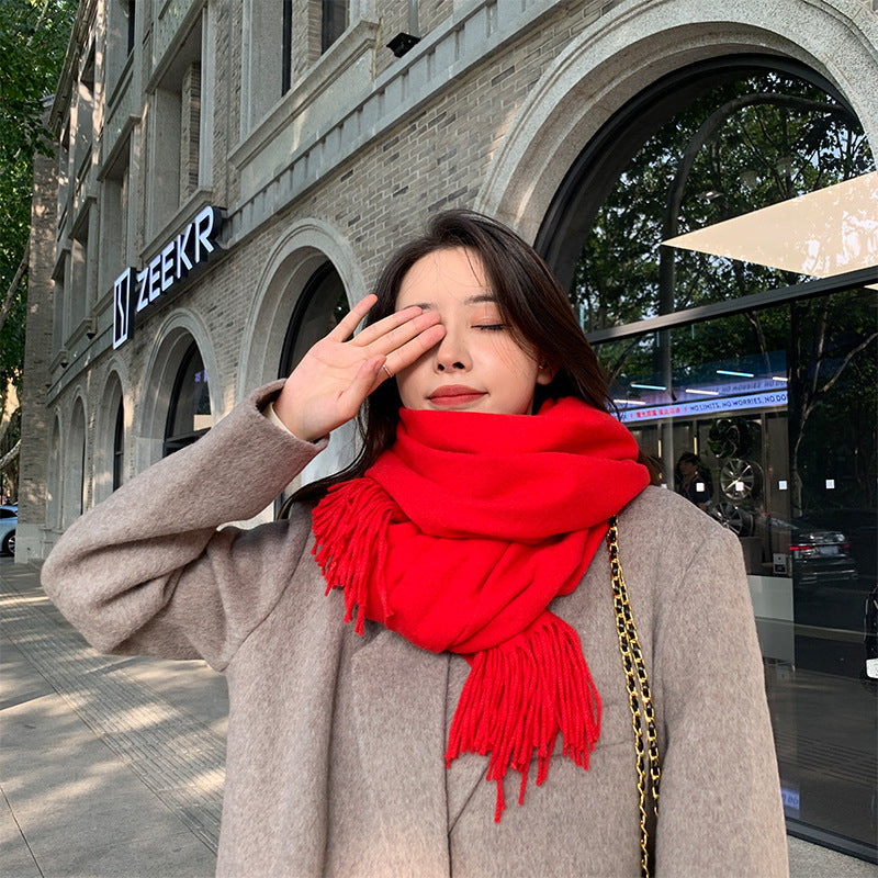 Elegant Wool Blend Tassel Scarf