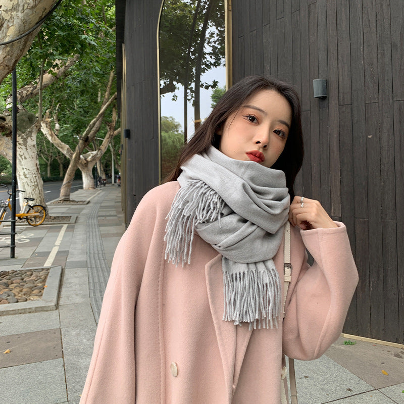 Elegant Wool Blend Tassel Scarf