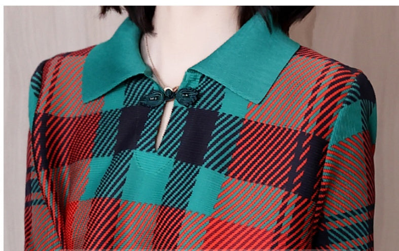 Sophisticated Pleats Mother’s Dress