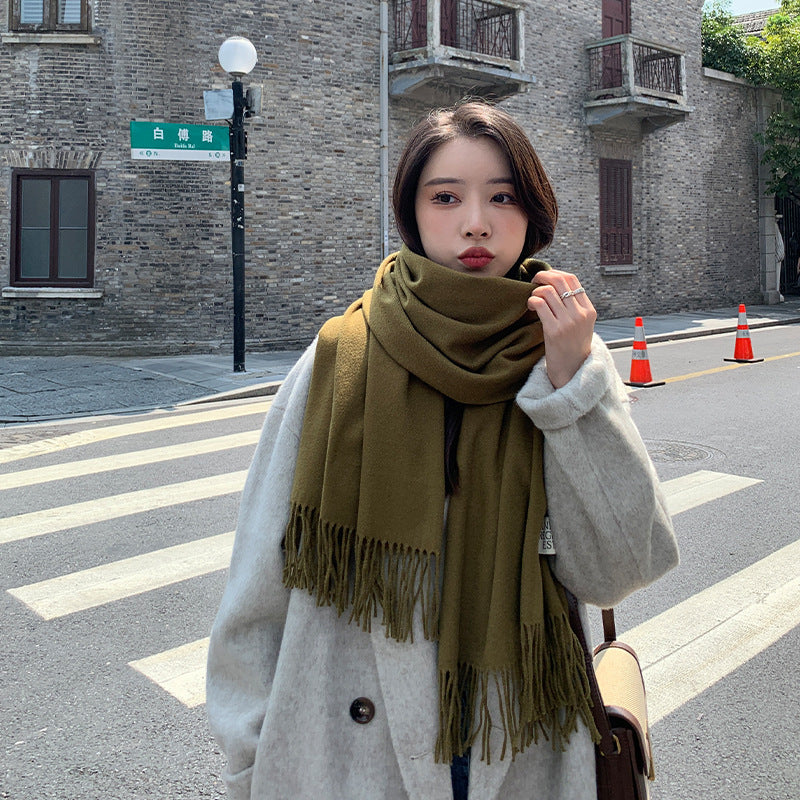 Elegant Wool Blend Tassel Scarf