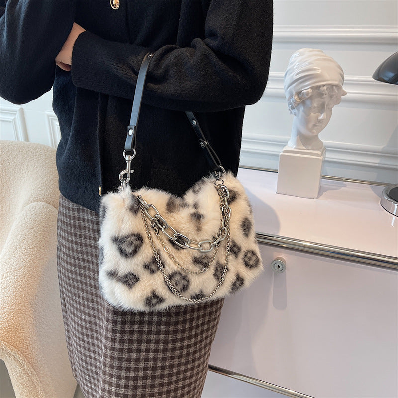 Floral Charm Plush Chain Shoulder Bag