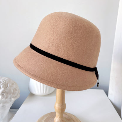 Sophisticated Bow-Accented Wool Felt Hat for Women