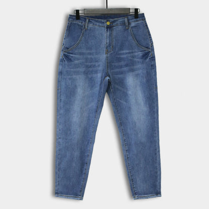 Timeless Classic Fit Men’s Denim Jeans