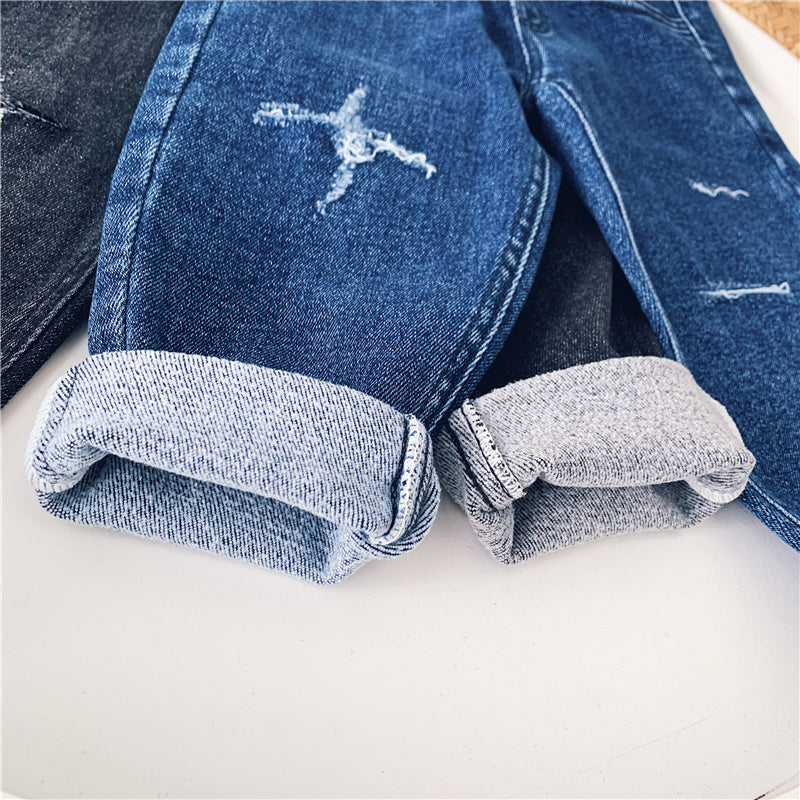 Cozy Denim: Trendy Fleece Jeans
