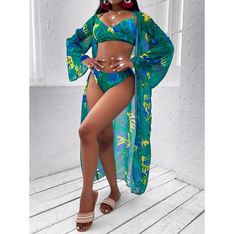 Vibrant Waves: Split Bikini with Three Pieces