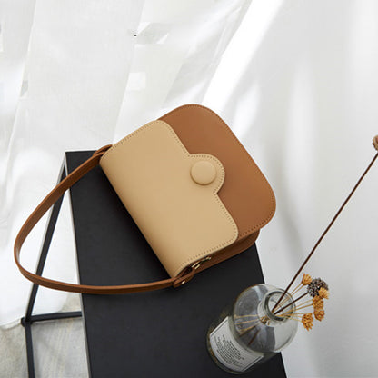 Classic Voyager Messenger Shoulder Bag