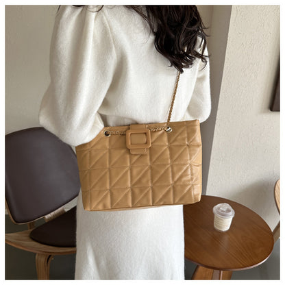 Fashion Forward Rhombus Chain Shoulder Bag