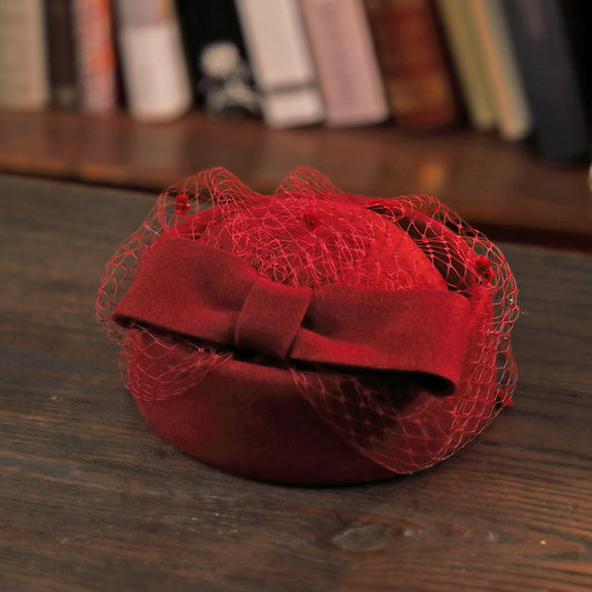 Elegant Veiled Fascinator Hat for Women