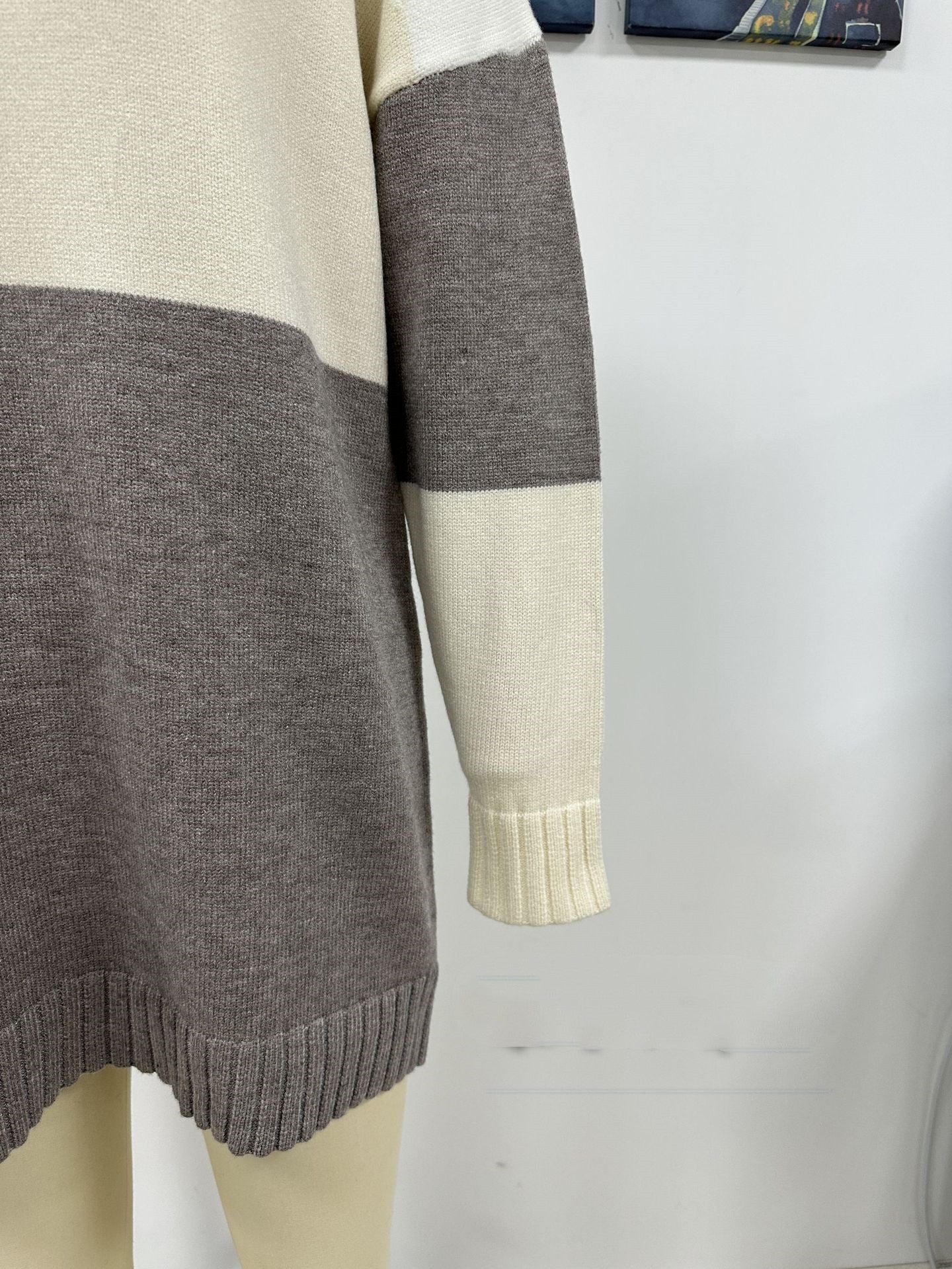 Stylish Women's Color-Matching Sweater Dress - Large Size, Round Neck